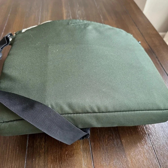 Lowerpro slim briefcase - Picture 7 of 15